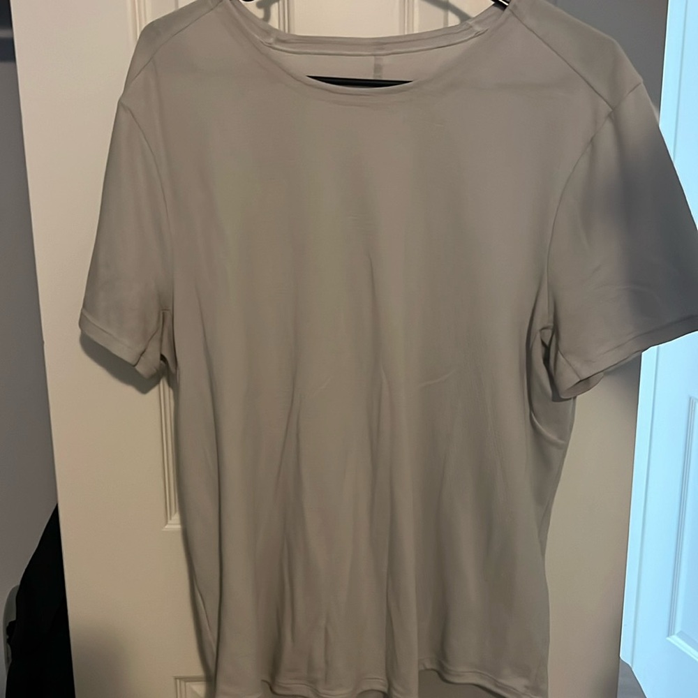 Lululemon shirt